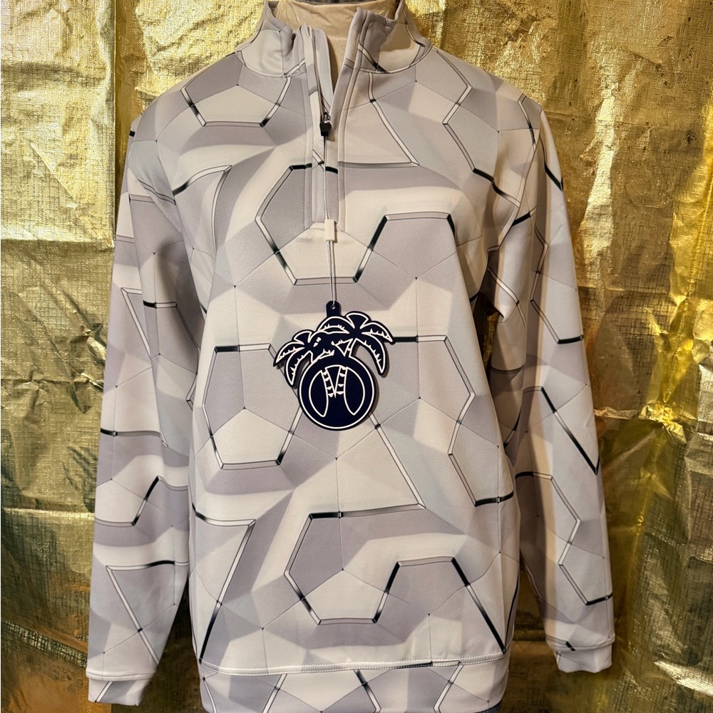 Stylish Geometric Patterned Pullover - image 1